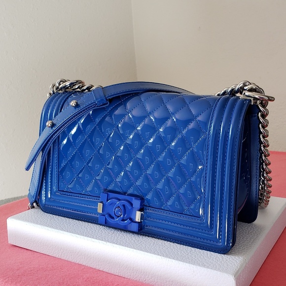 Chanel boy medium blue patent leather bag - Picture 8 of 8